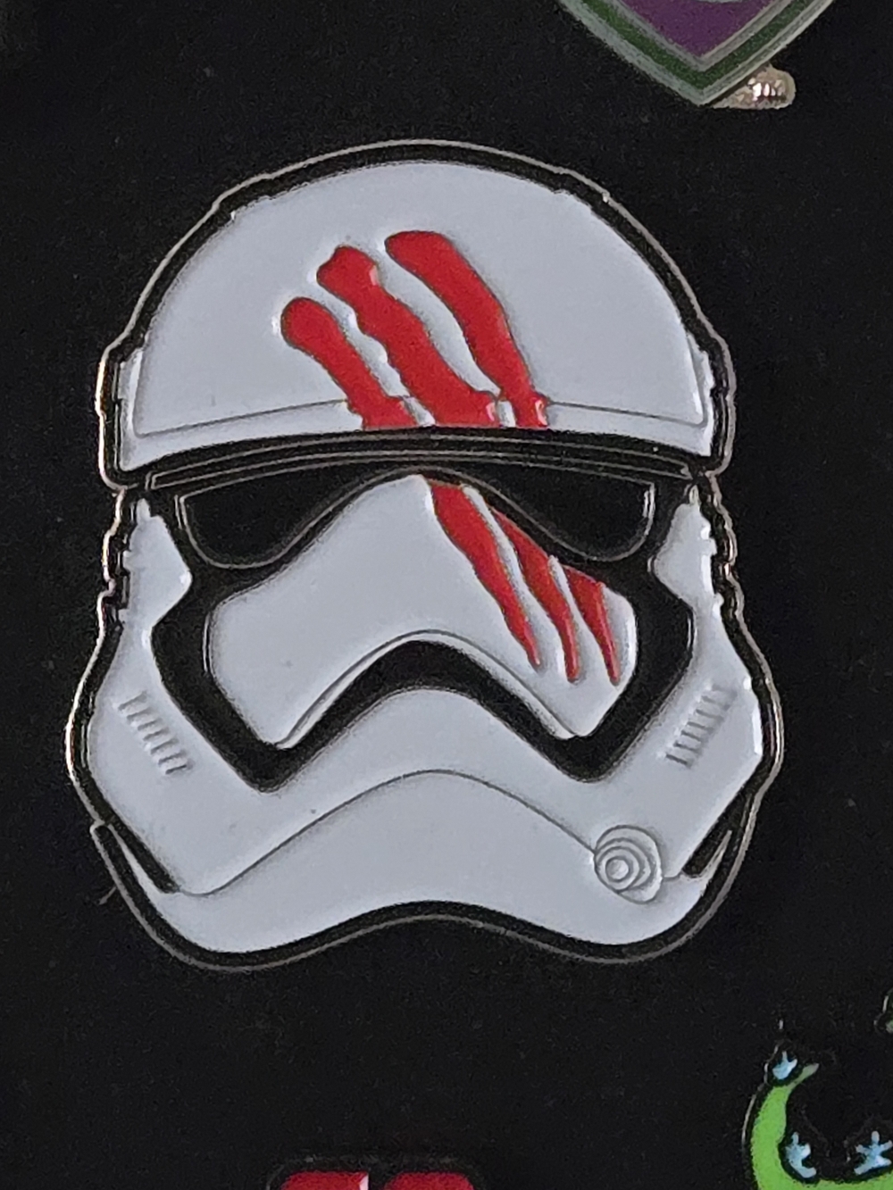 Star Wars Stormtrooper Pin - White and Red